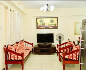 2BR Condo w Parking